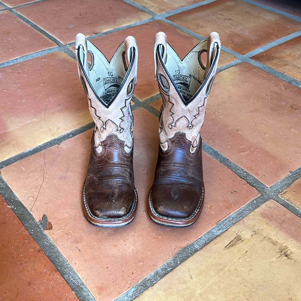 Brown boots